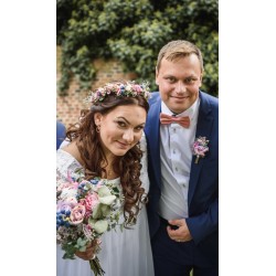 Flower groom's boutonniere, corsage