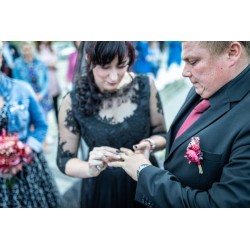 Flower groom's boutonniere, corsage
