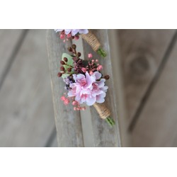 Flower groom's boutonniere, corsage