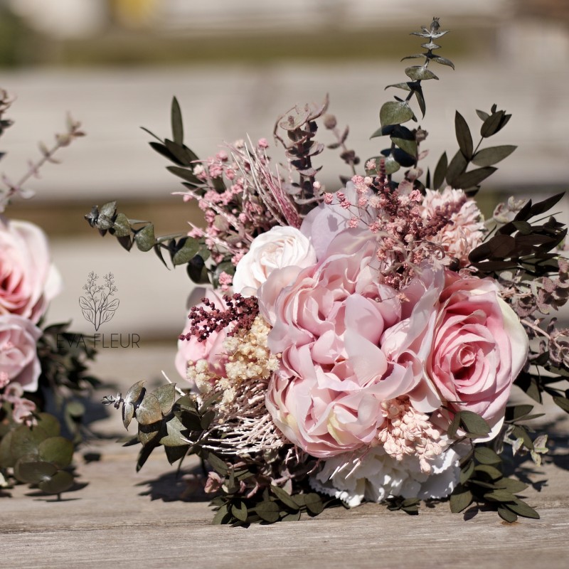 Witness, bridesmaid and mothers autumn wedding bouquet Witness, bridesmaid and mothers autumn wedding bouquet