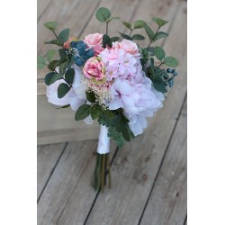 Witness, bridesmaid and mothers autumn wedding bouquet