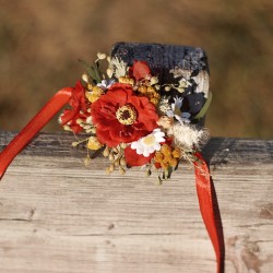 Květinový náramek na ruku...