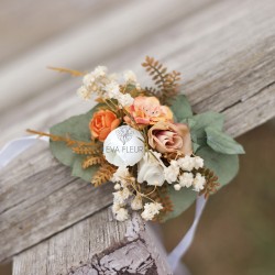 Květinový náramek na ruku...