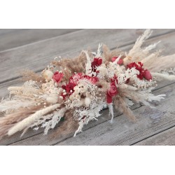 Flower wedding table arrangement