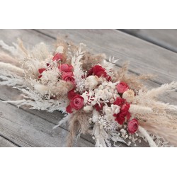 Flower wedding table arrangement