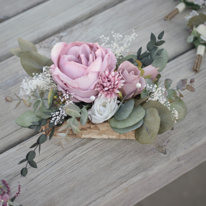 Flower arrangement for rings