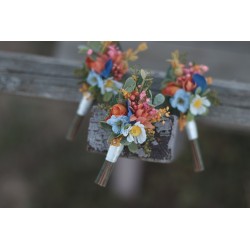 Flower groom's boutonniere, corsage