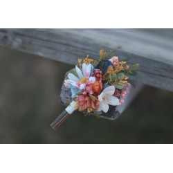 Flower groom's boutonniere, corsage