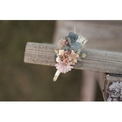 Flower groom's boutonniere, corsage
