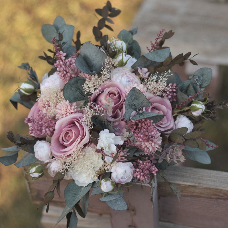 Wedding set according to contract