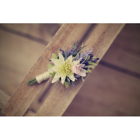 Flower groom's boutonniere, corsage