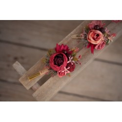 Flower groom's boutonniere, corsage