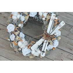 Winter, christmas wreath
