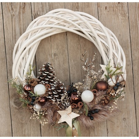 Winter, christmas wreath