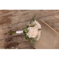 Witness, bridesmaid and mothers autumn wedding bouquet