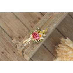 Flower groom's boutonniere, corsage