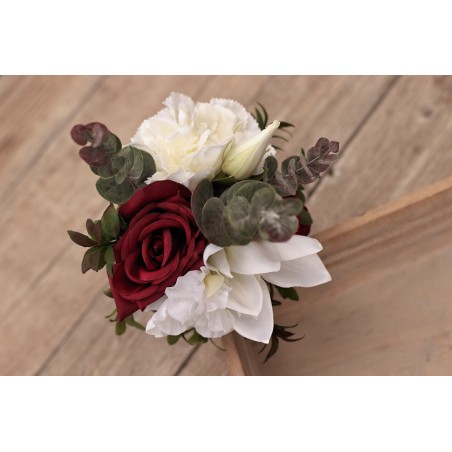 Witness, bridesmaid and mothers autumn wedding bouquet
