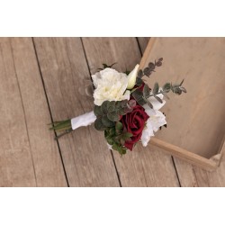 Witness, bridesmaid and mothers autumn wedding bouquet