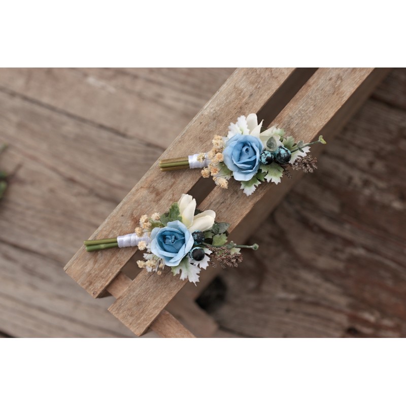 Flower groom's boutonniere, corsage