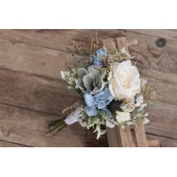 Witness, bridesmaid and mothers autumn wedding bouquet