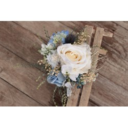 Witness, bridesmaid and mothers autumn wedding bouquet