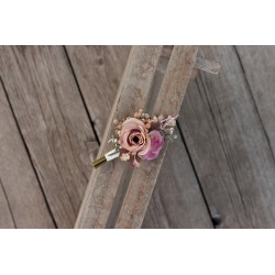 Flower groom's boutonniere, corsage