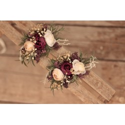 Flower collar arrangement