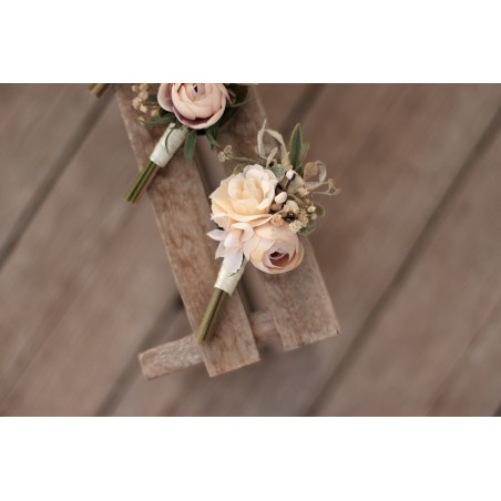 Flower groom's boutonniere, corsage