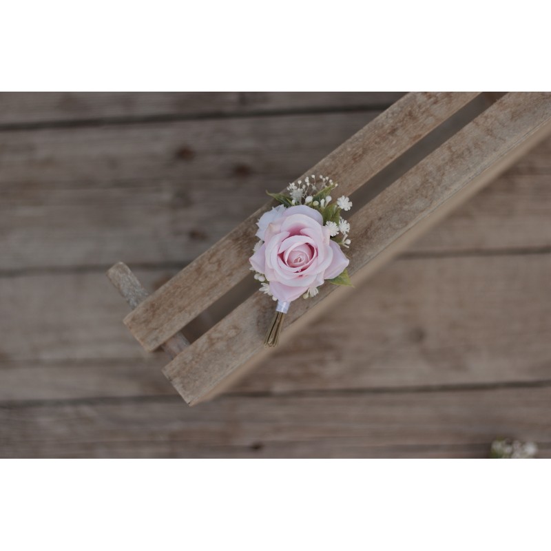 Flower groom's boutonniere, corsage