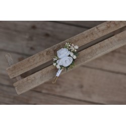 Flower groom's boutonniere, corsage