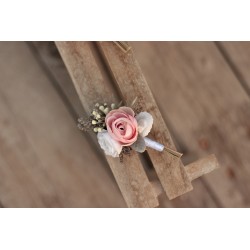 Flower groom's boutonniere, corsage