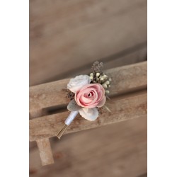 Flower groom's boutonniere, corsage