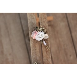 Flower groom's boutonniere, corsage