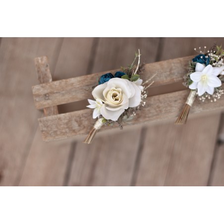 Flower groom's boutonniere, corsage