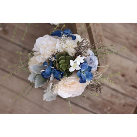 Witness, bridesmaid and mothers autumn wedding bouquet
