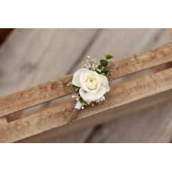 Flower groom's boutonniere, corsage