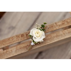 Flower groom's boutonniere, corsage