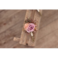 Flower groom's boutonniere, corsage