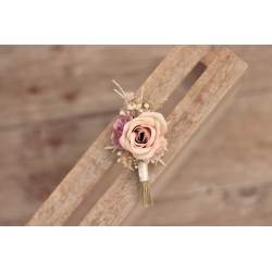 Flower groom's boutonniere, corsage