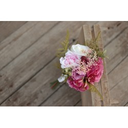 Witness, bridesmaid and mothers autumn wedding bouquet