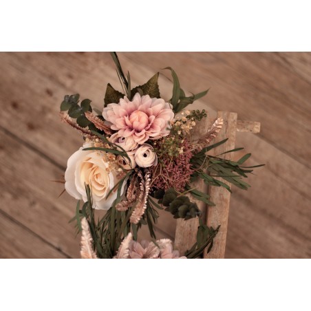 Witness, bridesmaid and mothers autumn wedding bouquet