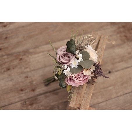 Witness, bridesmaid and mothers autumn wedding bouquet