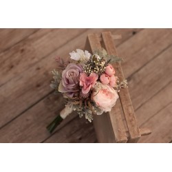 Witness, bridesmaid and mothers autumn wedding bouquet