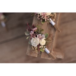 Flower groom's boutonniere, corsage