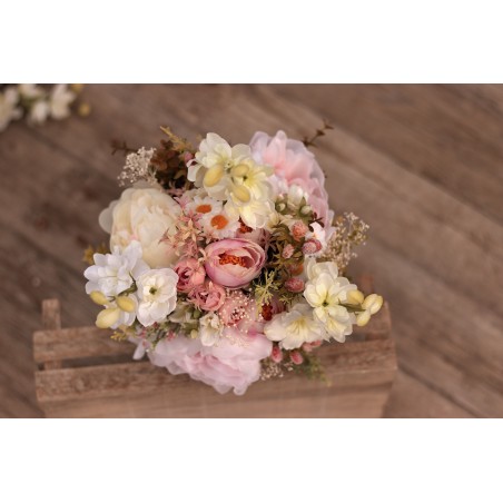 Witness, bridesmaid and mothers autumn wedding bouquet