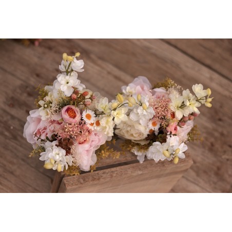 Witness, bridesmaid and mothers autumn wedding bouquet