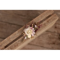 Flower groom's boutonniere, corsage