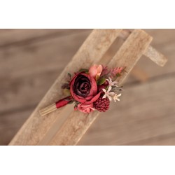 Flower groom's boutonniere, corsage