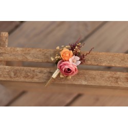 Flower groom's boutonniere, corsage