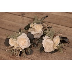 Witness, bridesmaid and mothers autumn wedding bouquet